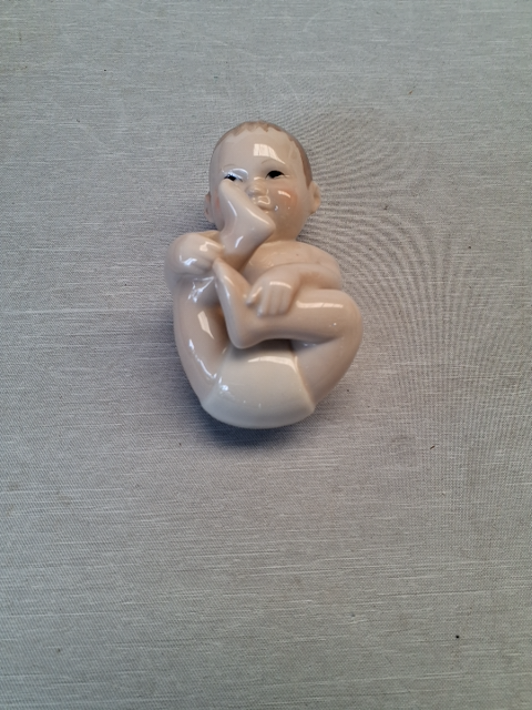 Royal Copenhagen Pludrende Baby